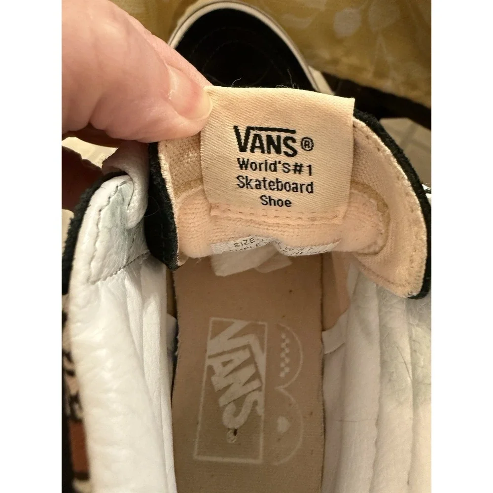 Vans Sk8-Hi 'Breast Cancer‎ Awareness' Rare SAMPLE shoe  W 7 M 5.5 Coppafeel